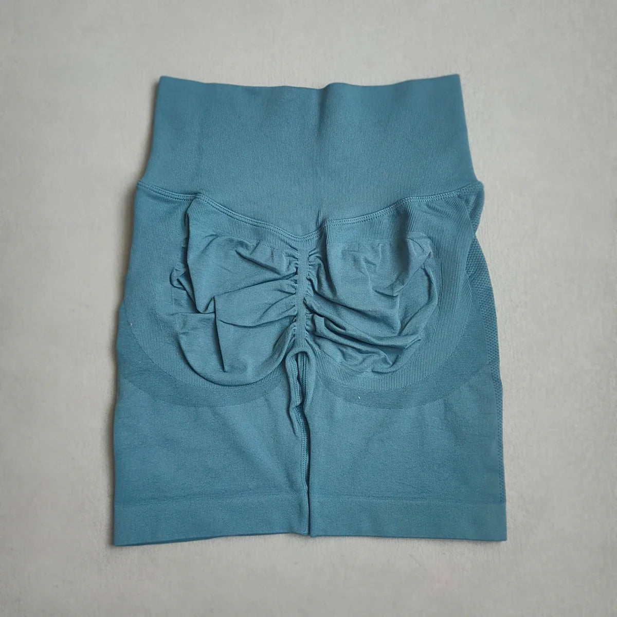 Yoga Shorts Women Sports Shorts Seamless Gym Workout Shorts High Waist Push Up Fitness Sports Shorts Cycling Shorts